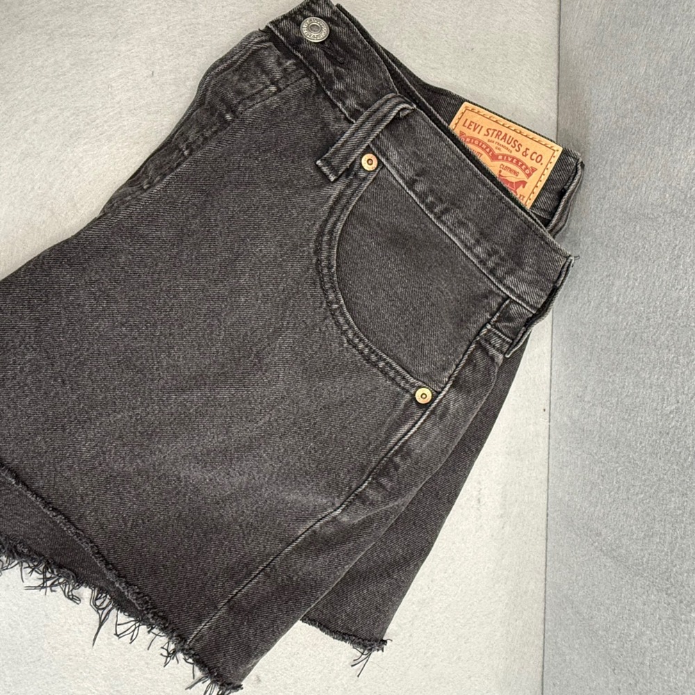 Levis 501 Original High Rise Denim Shorts Washed Black Gray Button Fly Size 32W